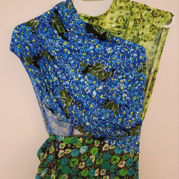 Zara Woman FW21 Floral Print Dress Blur Green Cut Out - Picture 9 of 12